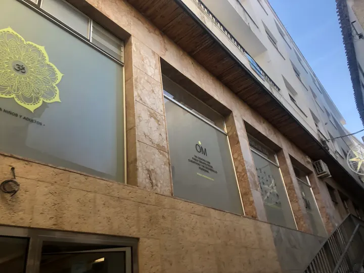 Escuela De Yoga Om — yoga-studio en Baza — 3