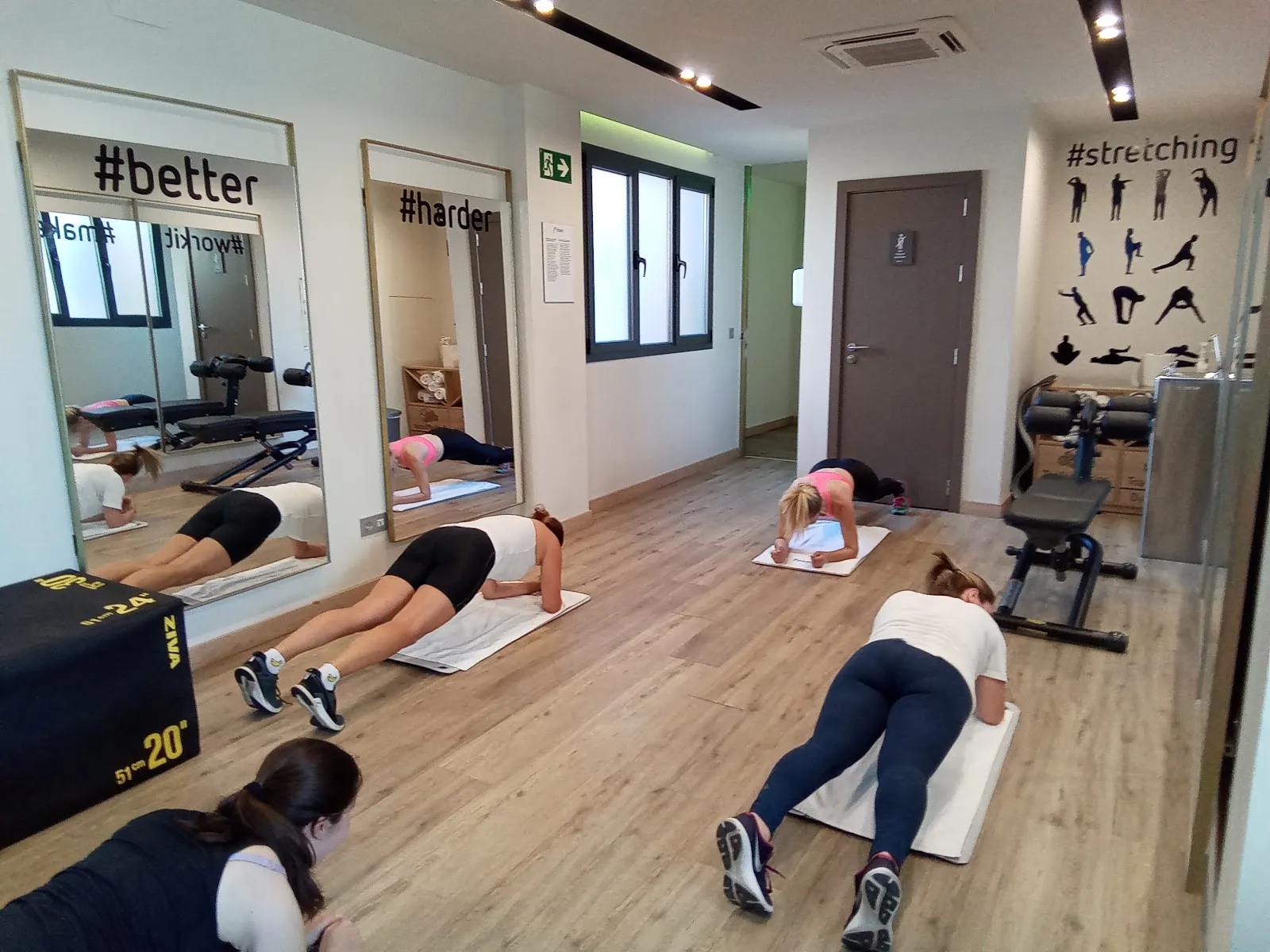 Delfit Sports Training Barceló | Centro Entrenamiento Personal | Granada — entrenamiento personal-studio en Granada — 3