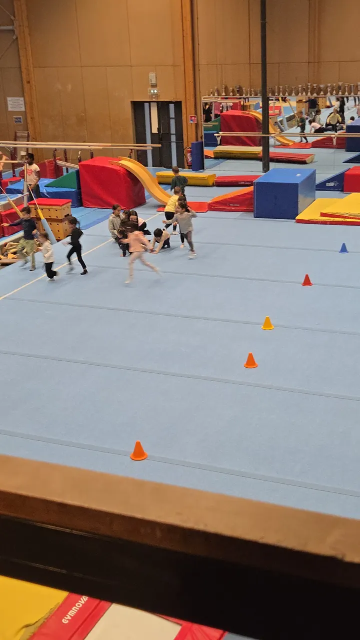 Jeune France de Villeurbanne Gymnastique — salle de fitness-studio aux Brosses, Villeurbanne — 2