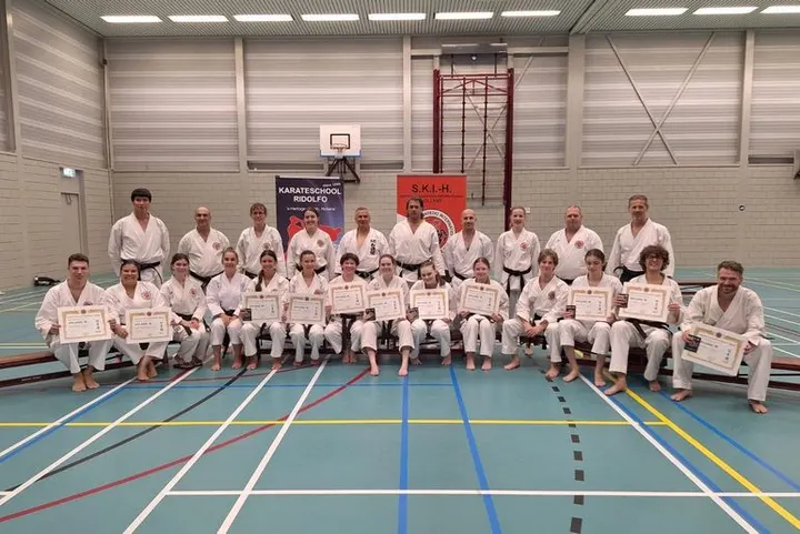 Karateschool Ridolfo Ski-H — Vechtsport in Hinthammerpoort, 's-Hertogenbosch
