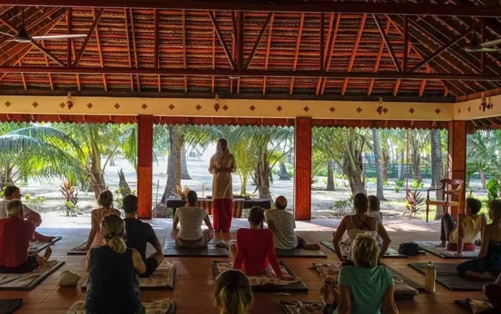 Himalaya Yoga Düsseldorf — Yoga in Bilk, Düsseldorf