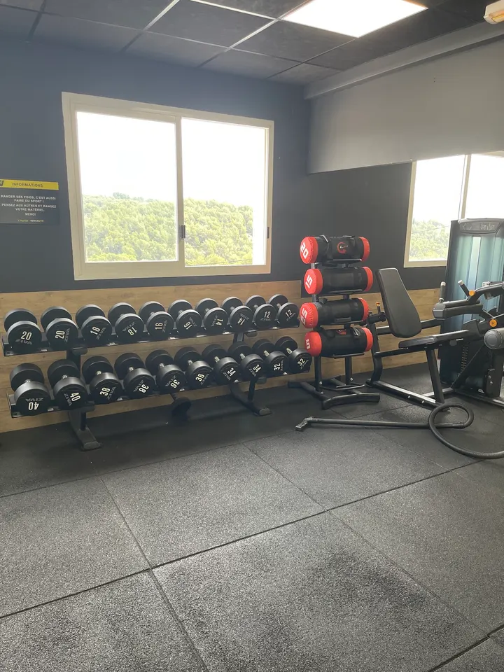 Level Zone Fitness Bandol — salle de fitness-studio à Parc Bellevue, Bandol — 3