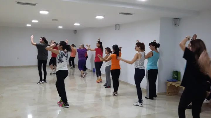 Escuela de Baile La Terreta — baile-studio en Alicante — 3