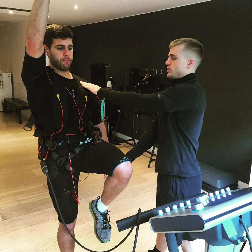 Entrenador Personal Barcelona | Electro training | Electroestimulación — entrenamiento personal-studio en Barcelona — 4
