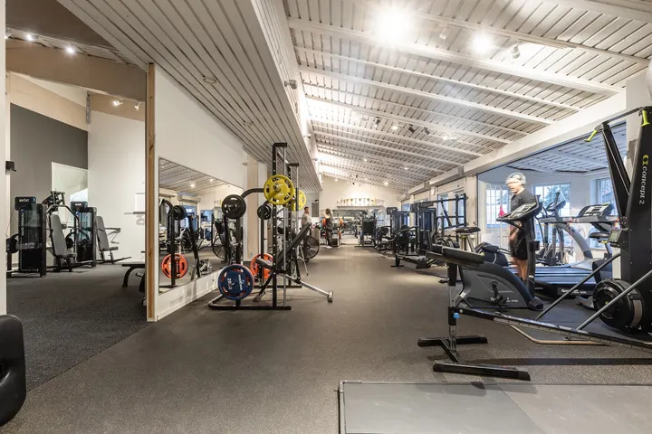 Saltis PT & Hälsa — pt studio-studio i Saltsjöbaden, Stockholm