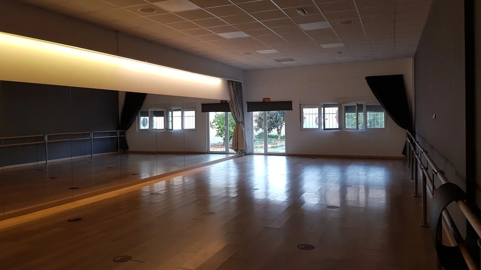 Guzmán Arts Escèniques — baile-studio en Benicarló — 5