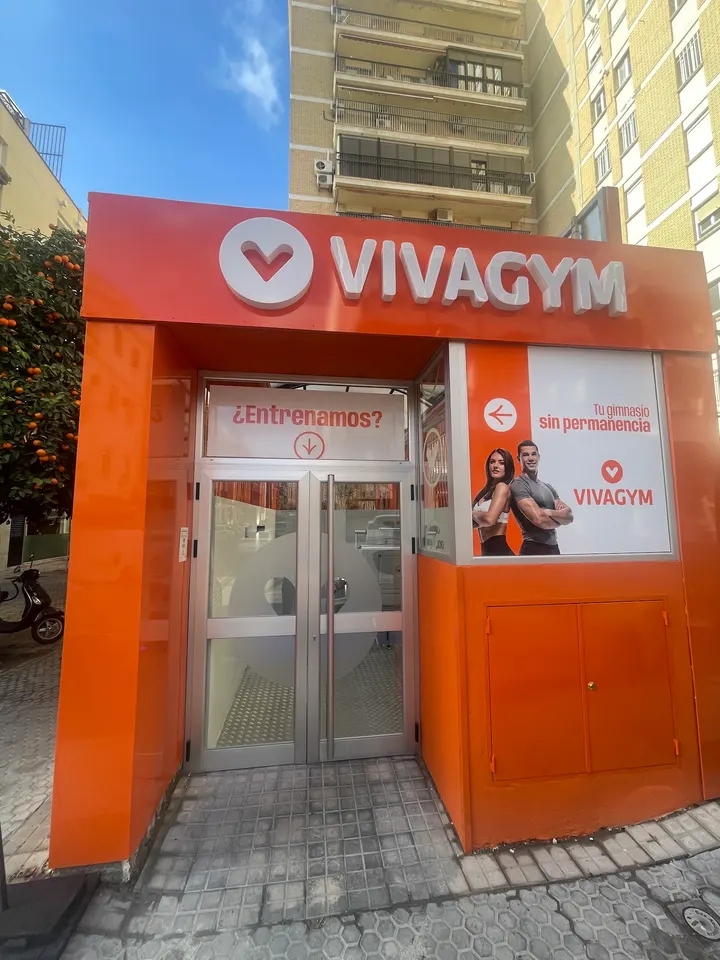 GYM VIVASPORT S.L. — estudio de fitness-studio en Sevilla — 3