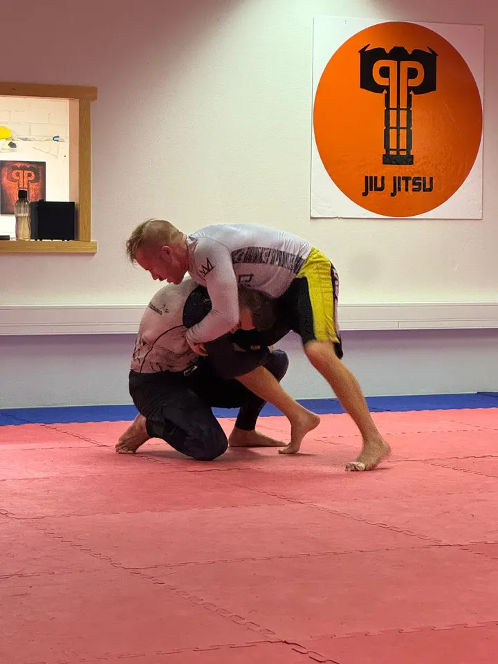 Pp Jiujitsu Helsinki Ry — kamppailulajit-studio – Vantaa, Helsinki — 2
