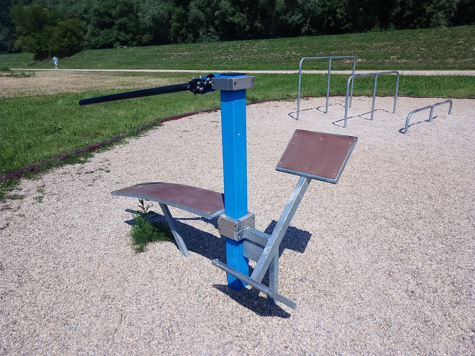 Outdoor-Fitnesspark — fitnessstudio in Barbing — 3