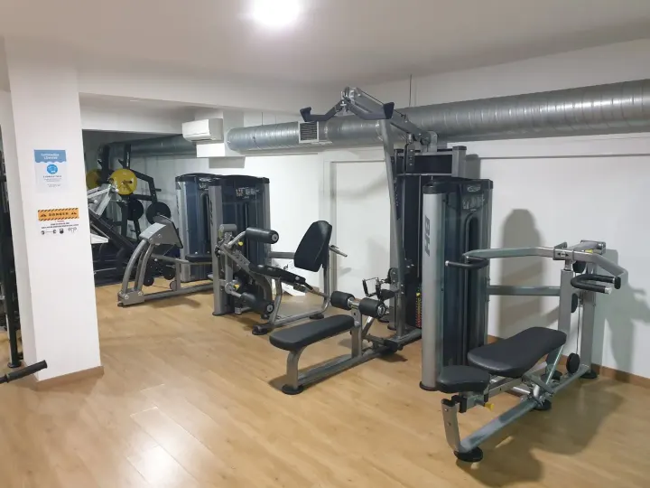 Golden Fitness & Spa — ginásio-studio em Guarda — 3