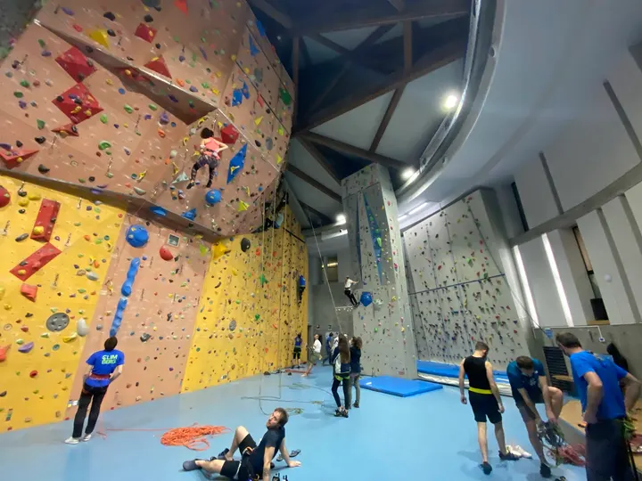 ClimBerg ASD — arrampicata-studio a Borgo Palazzo, Bergamo — 2