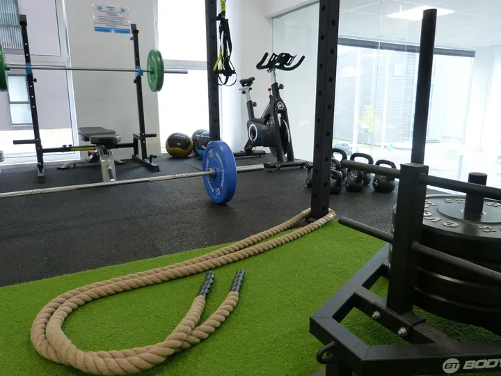 OZONE GYM SANTIAGO — estudio de fitness-studio en Santa Marta, Santiago de Compostela — 2
