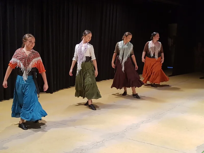 Escuela De Danza La Aurora — dans-studio i Aranjuez — bild 3