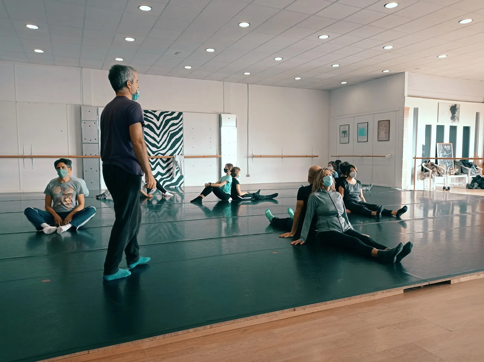 Escuela de Danza Pilar Sánchez — baile-studio en Urbanització Les Atzavares, Elche — 2