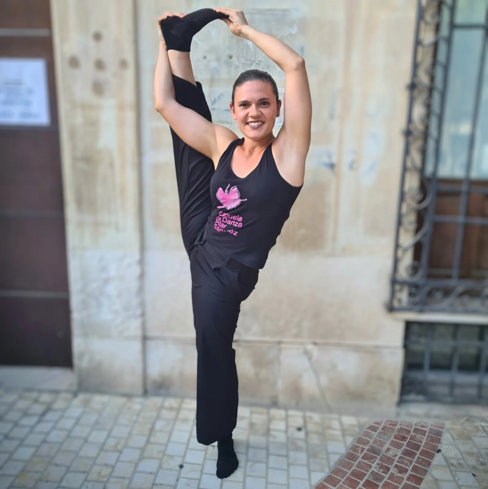 Escuela de Danza Pilar Sánchez — baile-studio en Urbanització Les Atzavares, Elche — 3