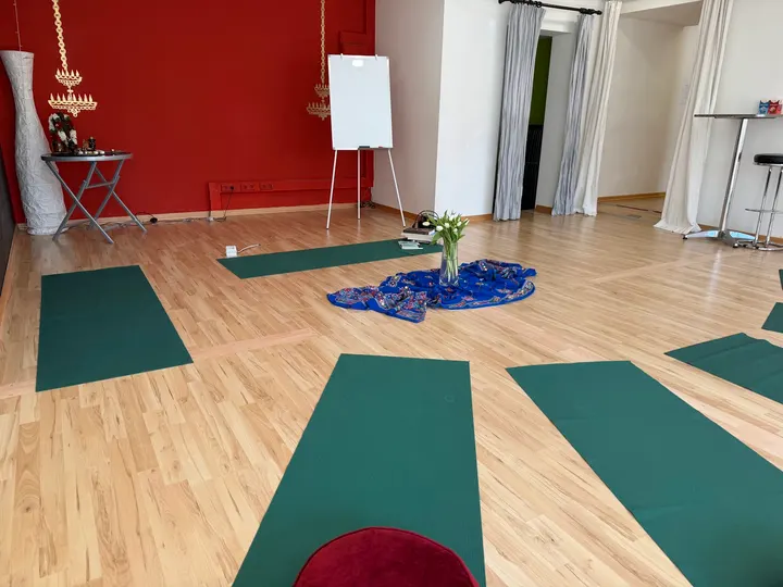 Sanatana Akademie — yoga-studio in Unterföhring, München — 2