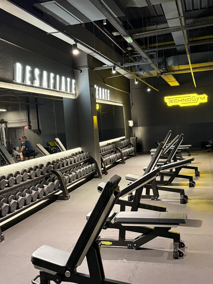 Maximmfitness — Estudio de fitness en Salesas, Salamanca
