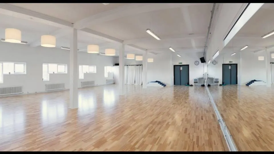 Karina Frimodt Dans — dans-studio i Holte — 3