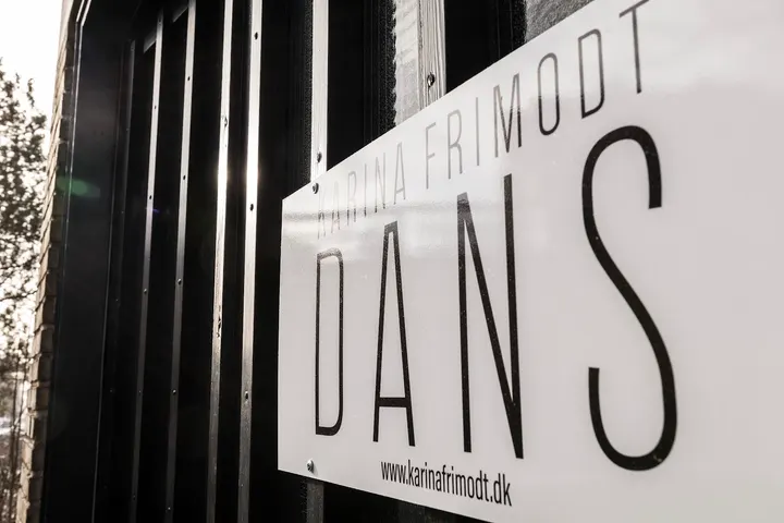 Karina Frimodt Dans — Dans i Holte, Holte