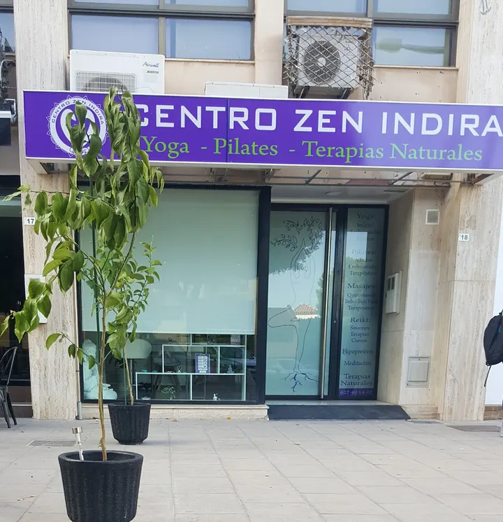 CENTRO ZEN INDIRA Pilates, Reformer, Yoga Aguadulce — yoga-studio en Aguadulce — 3