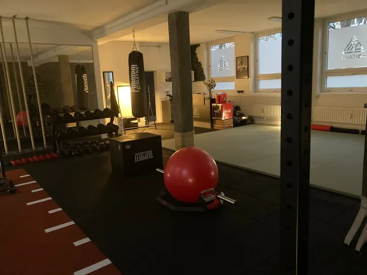 Mixed Fitness Flows München — fitnessstudio in Schwabing-West, München — 2