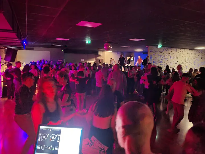 Pôle Latino's 49 — pole fitness-studio à Trélazé — 5