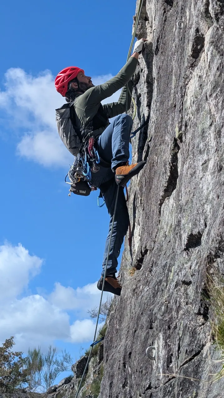 Escola de Montanha — escalada-studio em Cabreiros e Albergaria da Serra, Arouca — 2