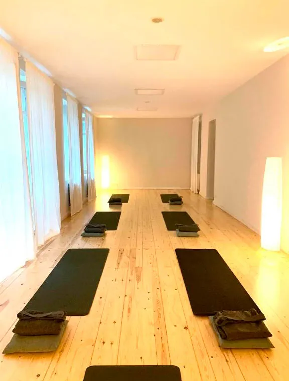 Yogabila — yoga-studio i Bilbao — bild 3