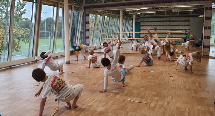 Linguado Capoeira München Sportpark Eglfing — kampfsport-studio in Haar, München — 2