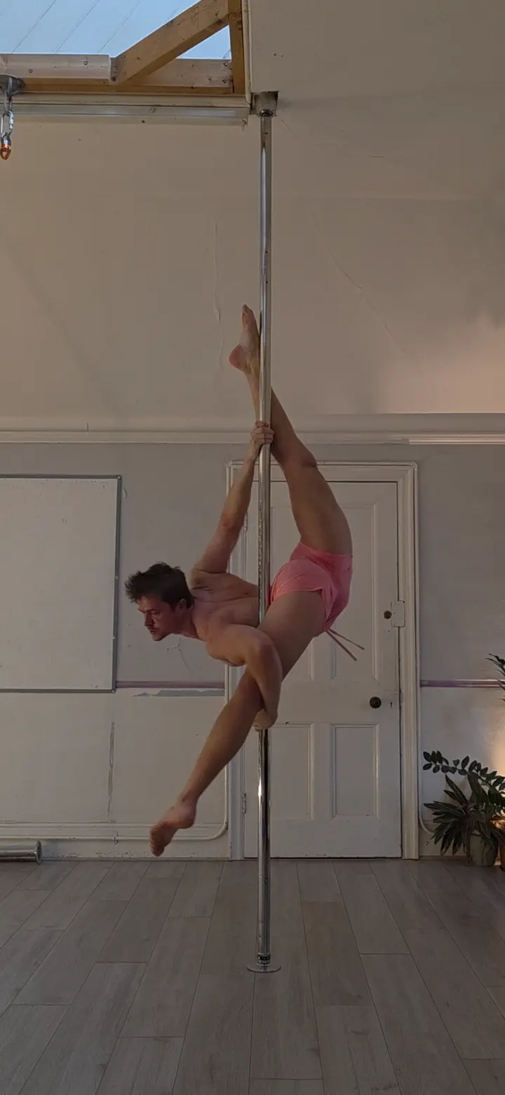 Pole Fit Sutton — pole fitness-studio in London — 5