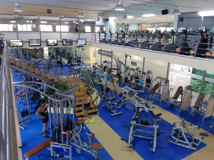 Fit Center Massamá — Ginásio em Belas