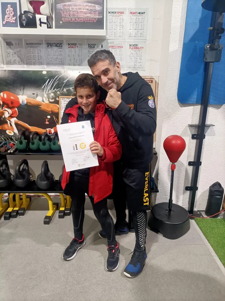 Escuela de Boxeo - Club de la Lucha Madrid — artes marciales-studio en Madrid — 3