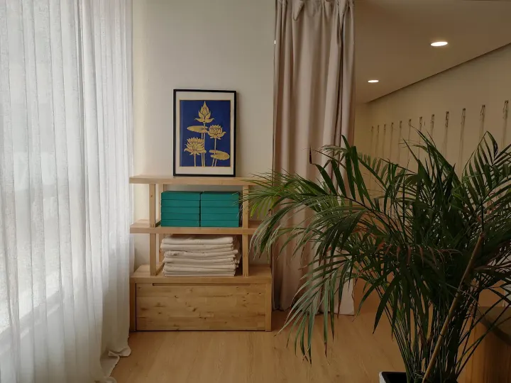 Sukha - Iyengar Yoga, Movimento e Terapias — yoga-studio em Lisboa — 2