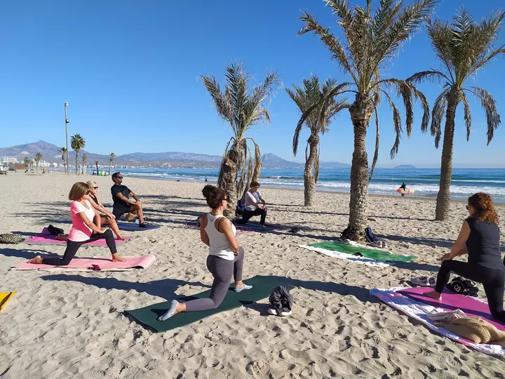 AKASHA OM YOGA — yoga-studio en Alicante — 2