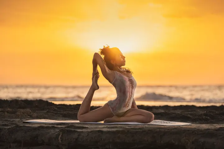 AKASHA OM YOGA — Yoga en Alicante