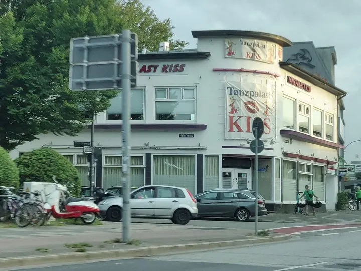 Tanzpalast Kiss Inh. Monika Jensen — tanz-studio in Hamburg — 5