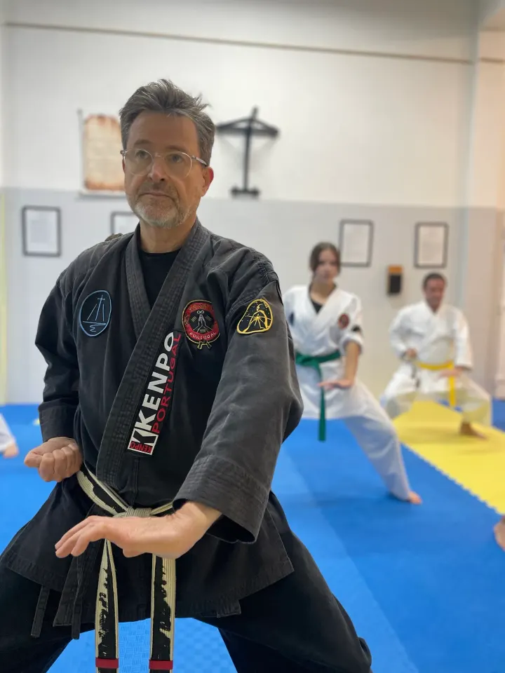 Academia Wu Wei - Artes Orientais — Artes marciais em Mafra