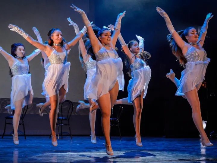 Estudi Dansa Montserrat — baile-studio en Tarragona — 2