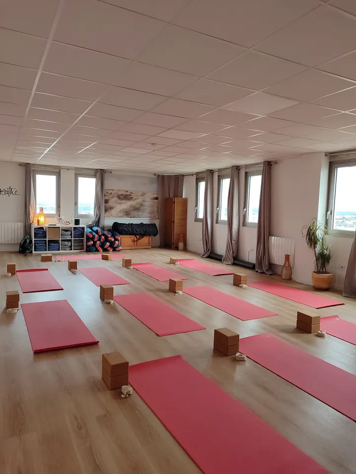 Juliette Bayeux - Yoga Caen — Yoga à Calvaire Saint-Pierre, Caen
