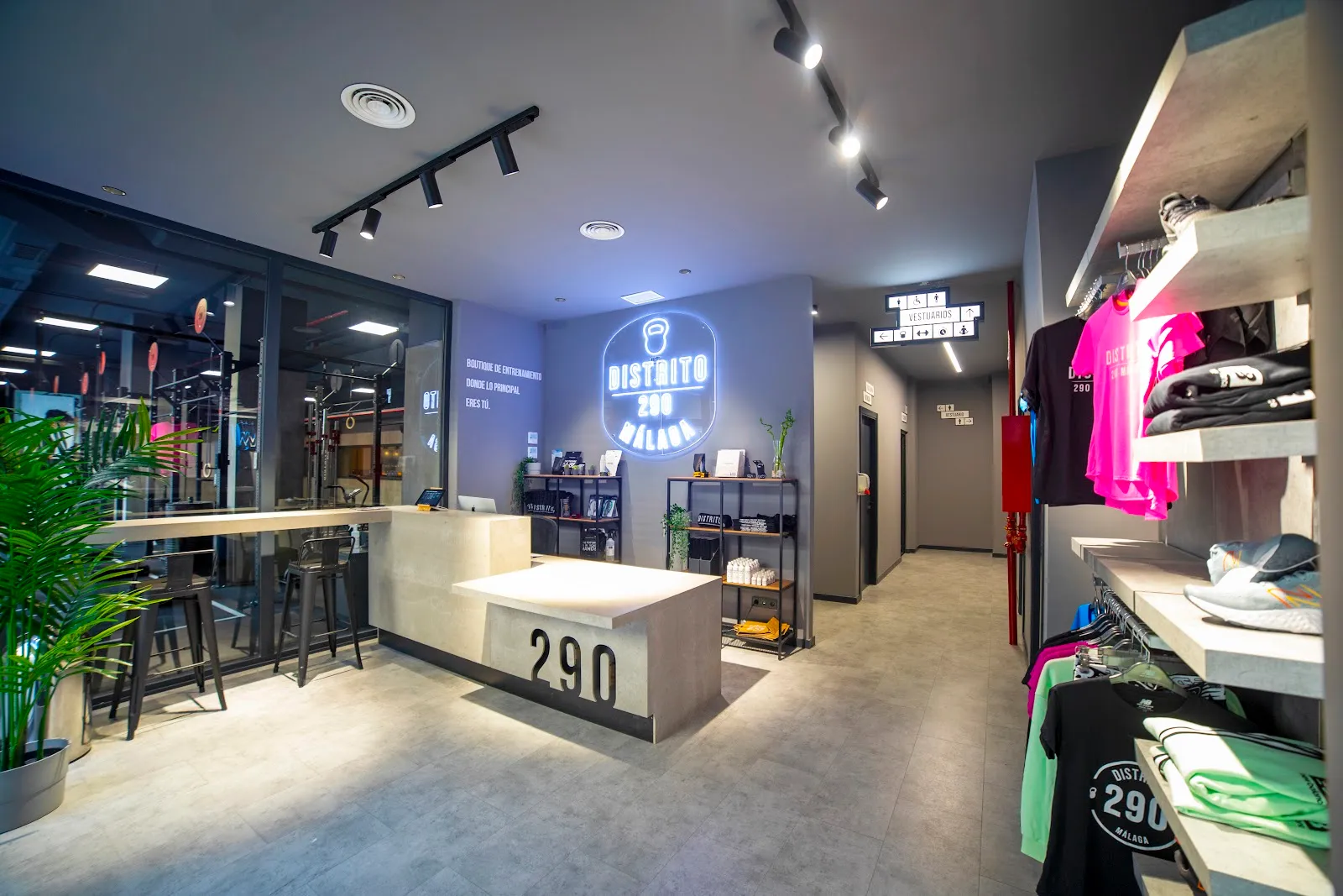 DISTRITO 290 MÁLAGA LARIOS — bootcamp-studio en Perchel Sur, Málaga — 2