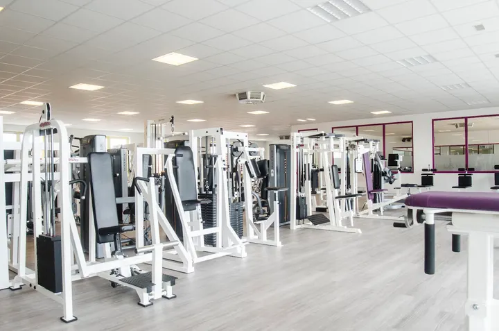 B-FiT NEUENDETTELSAU — Fitnessstudio in Neuendettelsau