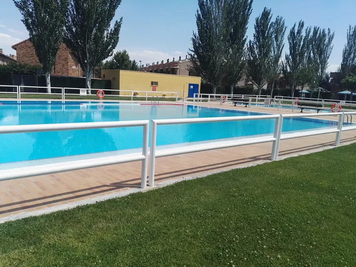 Centro Deportivo Municipal San Juan De Mozarrifar — estudio de fitness-studio en San Juan de Mozarrifar, Zaragoza — 2