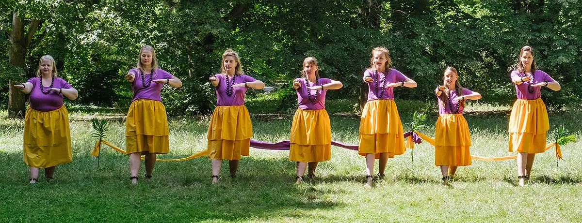 Halau Hula Makahikina — dans-studio i Berlin — 2