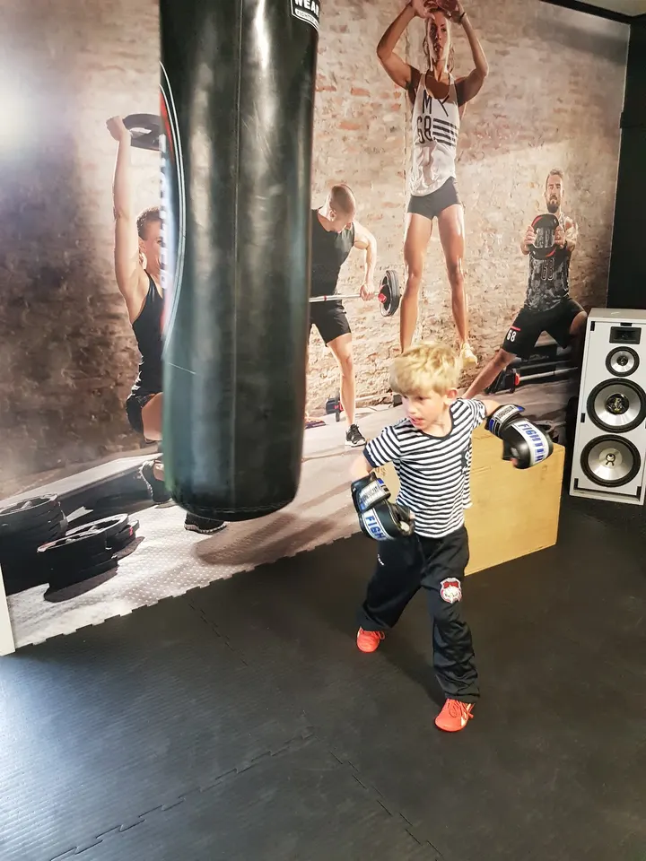 Work out gym Kristianstad AB — Träningsstudio i Knislinge
