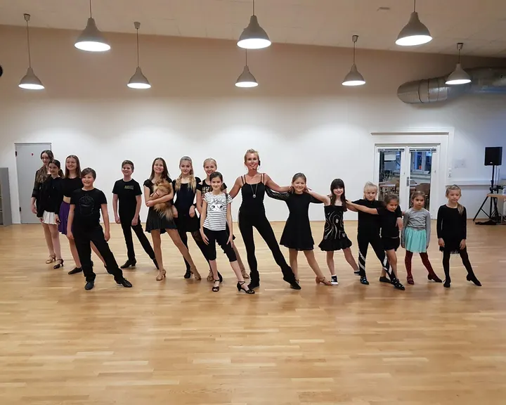 Dance Club Rising Stars Freiburg e.V. — Tanz in Haslach-Egerten, Freiburg im Breisgau