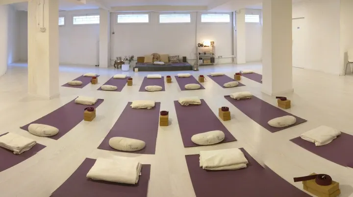 Yoganet — Yoga en l'Eixample, Barcelona