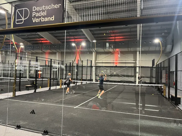P3 Padel Club Hamburg — fitnessstudio in Lohbrügge, Hamburg — 2