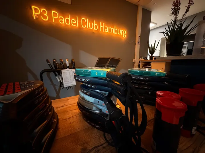 P3 Padel Club Hamburg — Fitnessstudio in Lohbrügge, Hamburg