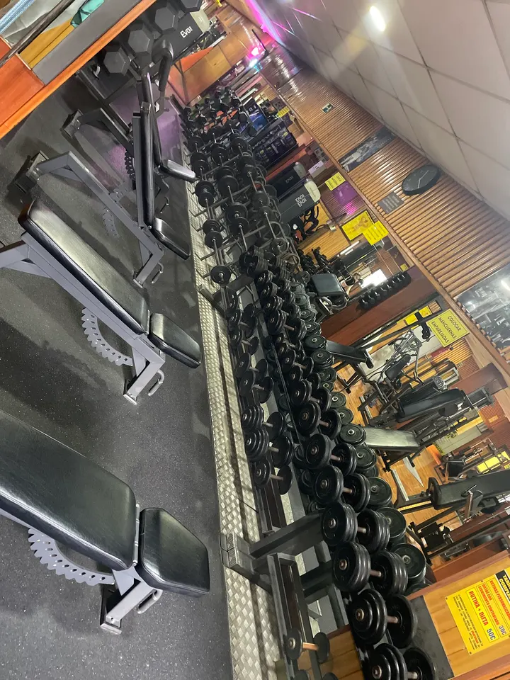 Gimnasio Dino — estudio de fitness-studio en Victoria Eugenia, Málaga — 2