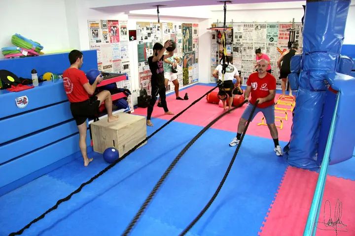 Escuela Élite Kickboxing — Artes marciales en Chinchibarra, Salamanca